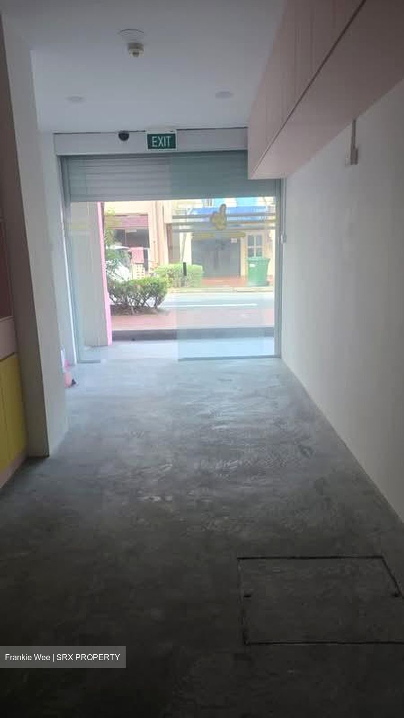 Joo Chiat Road (D15), Shop House #594037591